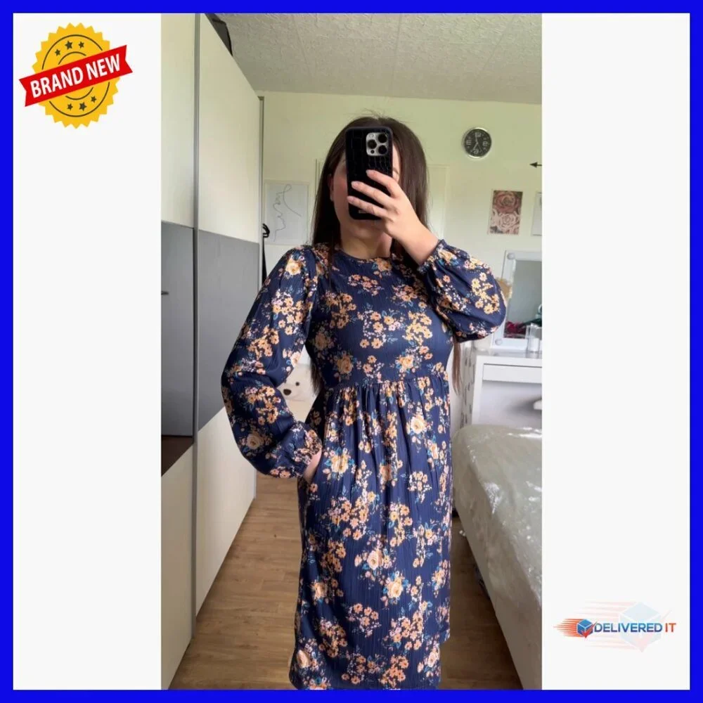 Knee-Length A-Line Sweater Dress with Pockets, Long Sleeve Crew Neck